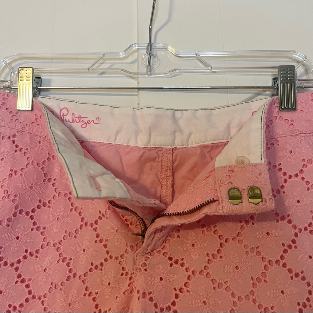 Lilly Pulitzer Pink Eyelet Scalloped Buttercup Shorts Size 8 - Picture 4 of 5